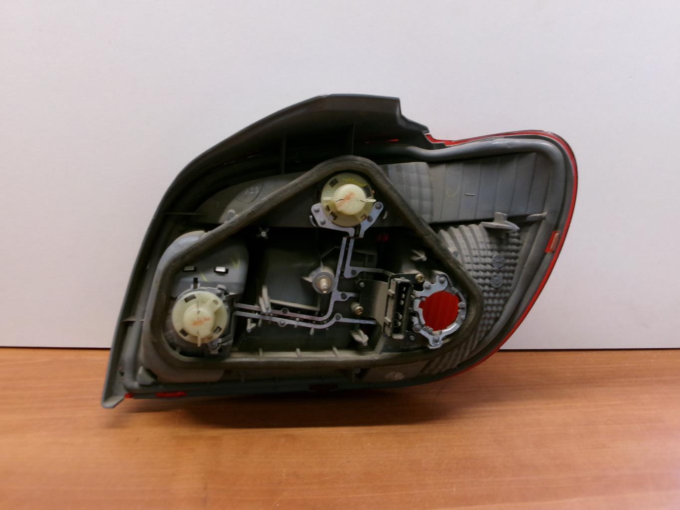 Fanale posteriore principale sinistro (luci) TOYOTA YARIS 1 PHASE 2 Gasolina - 1