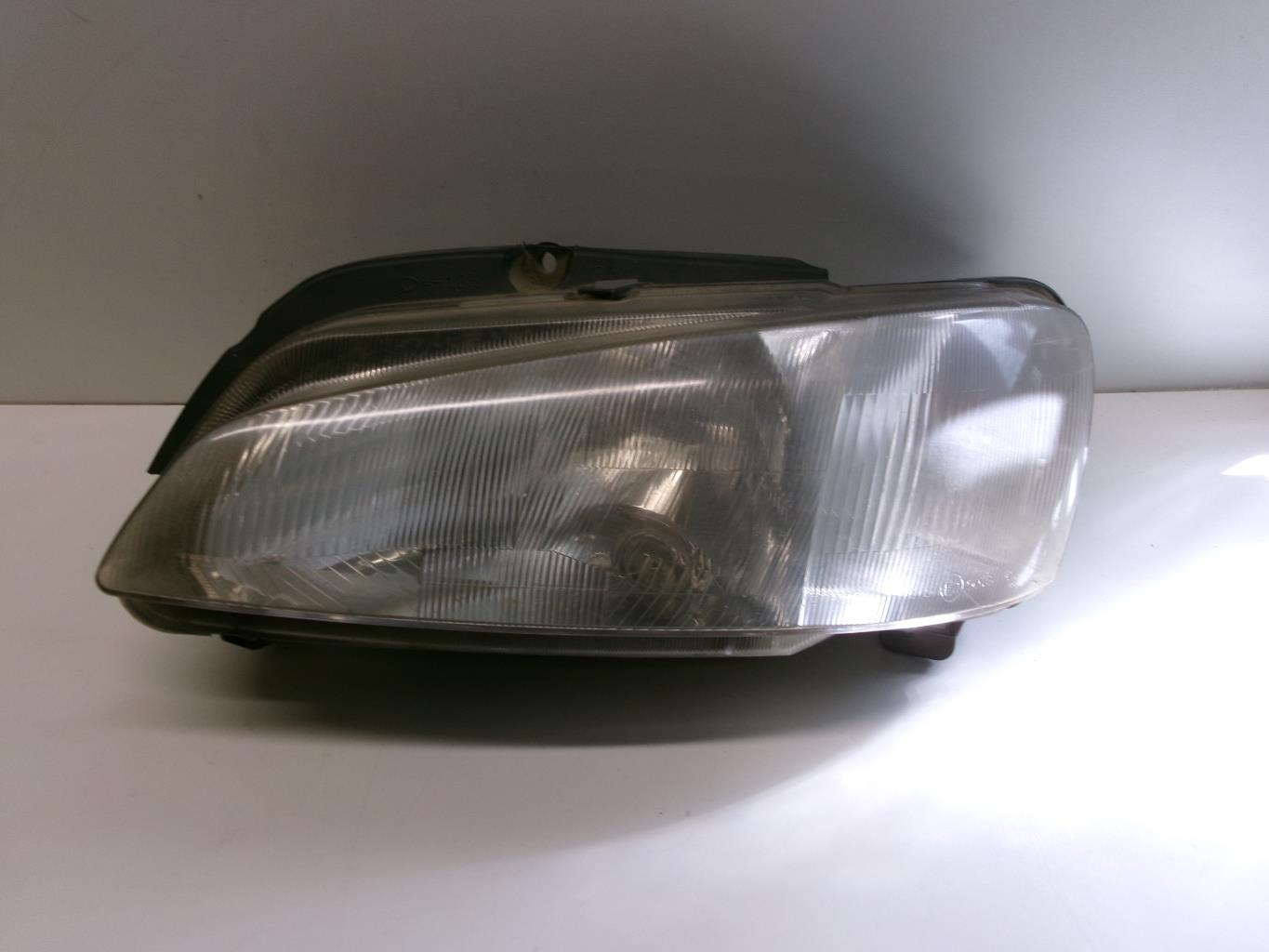 Gruppo ottico anteriore principale sinistro (luci)(faro) PEUGEOT 106 PHASE 2  - 1
