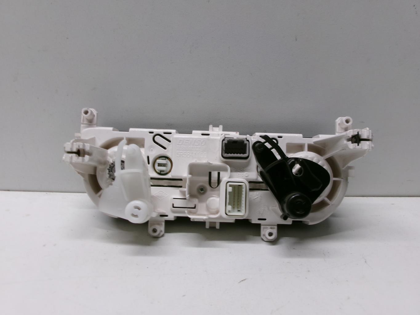 Commande chauffage RENAULT CLIO 4 PHASE 1 Essence - 1