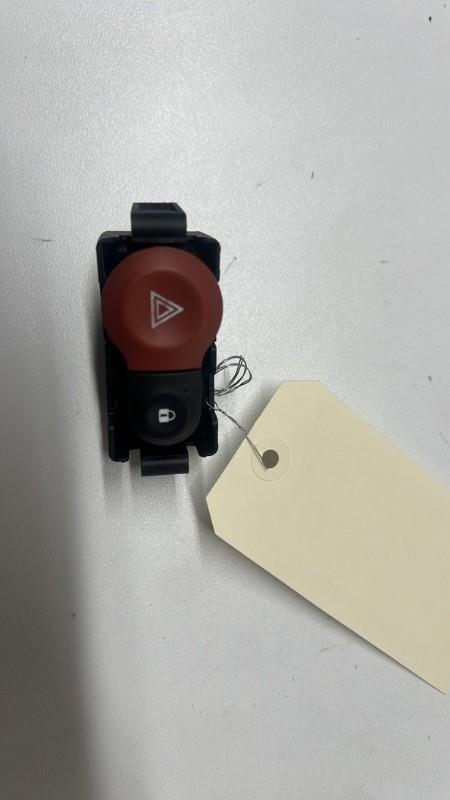 Interruttore luci emergenza RENAULT CLIO 3 PHASE 1 Diésel - 1