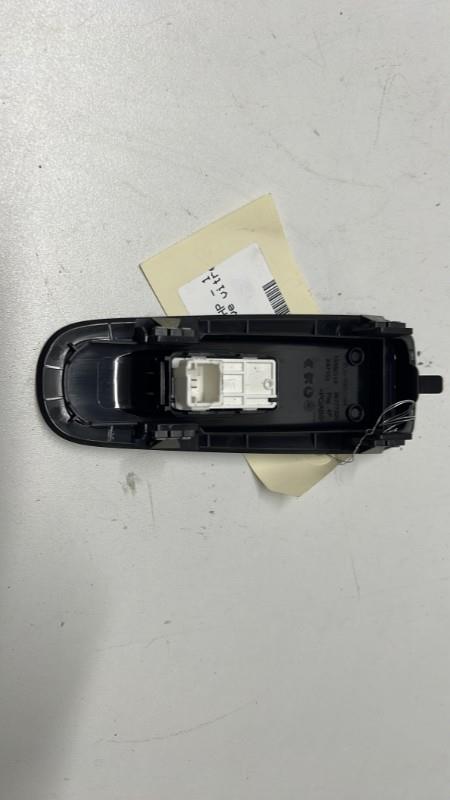 Interruttore lavacristalli anteriore destro PEUGEOT 308 2 PHASE 1 Gasolina - 1