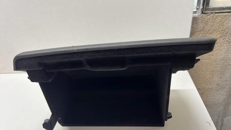 Vano portaoggetti BMW SERIE 1 E87 PHASE 2  - 1