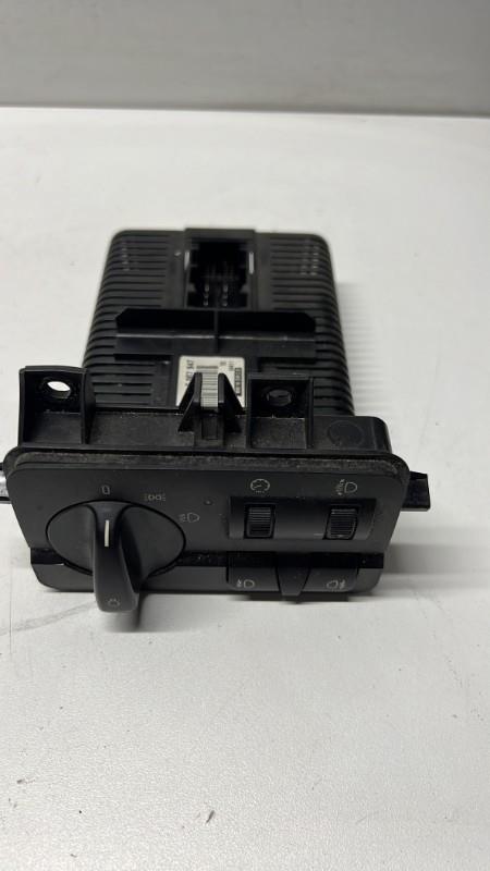 Commande de phare BMW SERIE 3 E46 TOURING PHASE 1 BREAK Diesel - 1