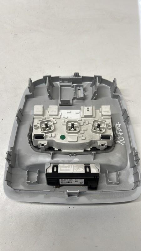 Luce di cortesia PEUGEOT 308 2 PHASE 1 Gasolina - 1