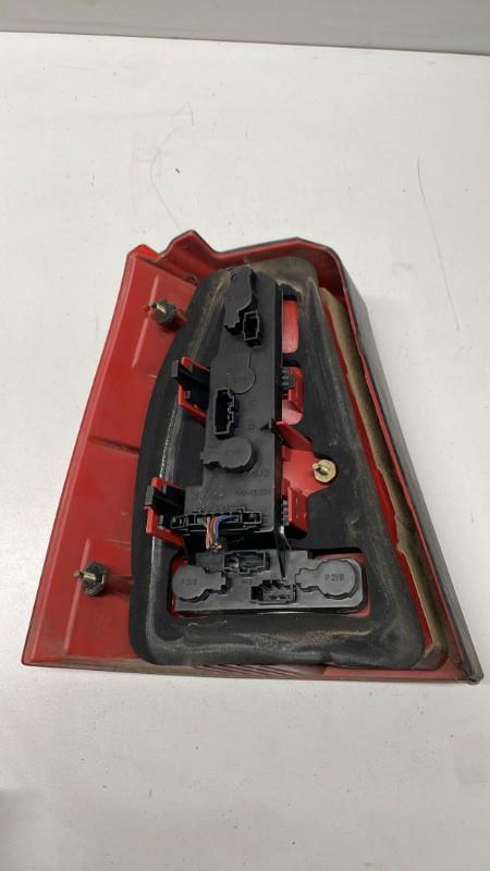 Fanale posteriore principale destro (luci) VOLKSWAGEN BORA BREAK Diésel - 1