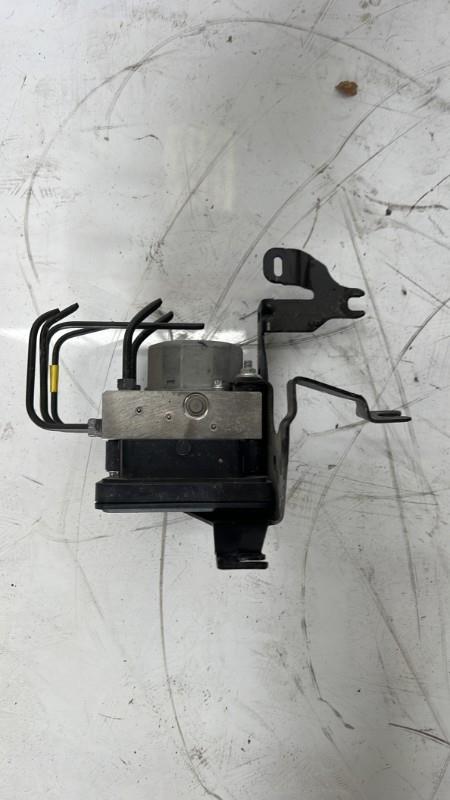 Blocco ABS (antibloccaggio freni) RENAULT CLIO 4 PHASE 2 Diésel - 1