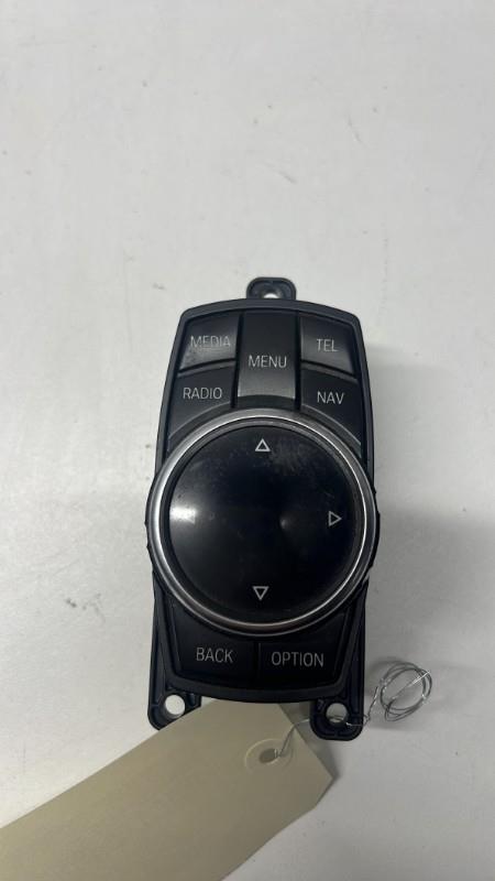 Commande autoradio BMW SERIE 3 F31 TOURING PHASE 1 BREAK Diesel - 1