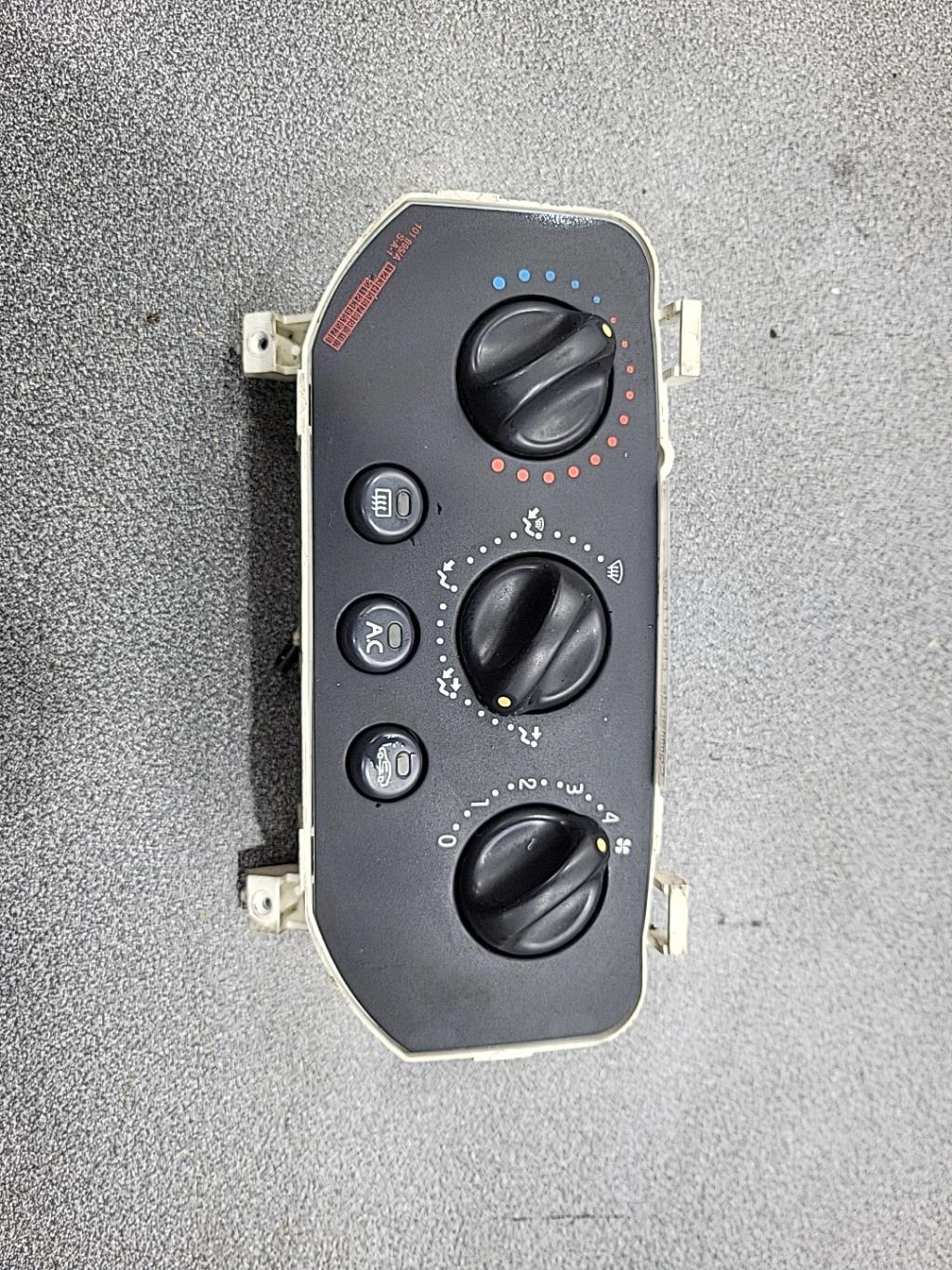 Commande chauffage RENAULT CLIO 2 PHASE 1  - 1