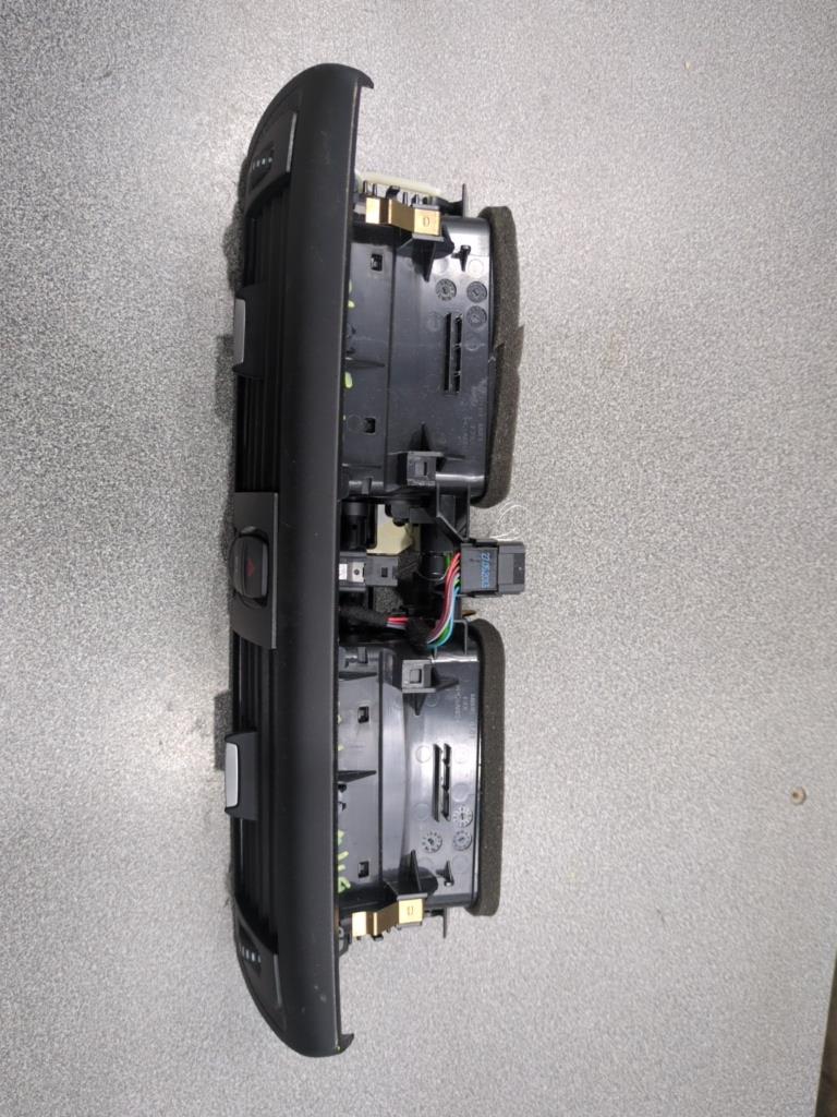 Bocchetta aerazione cruscotto BMW SERIE 1 F20 PHASE 1 Gasolina - 1