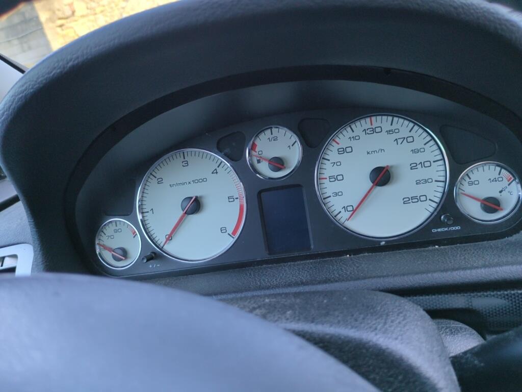 Compteur PEUGEOT 407 PHASE 1 BREAK Diesel - 1