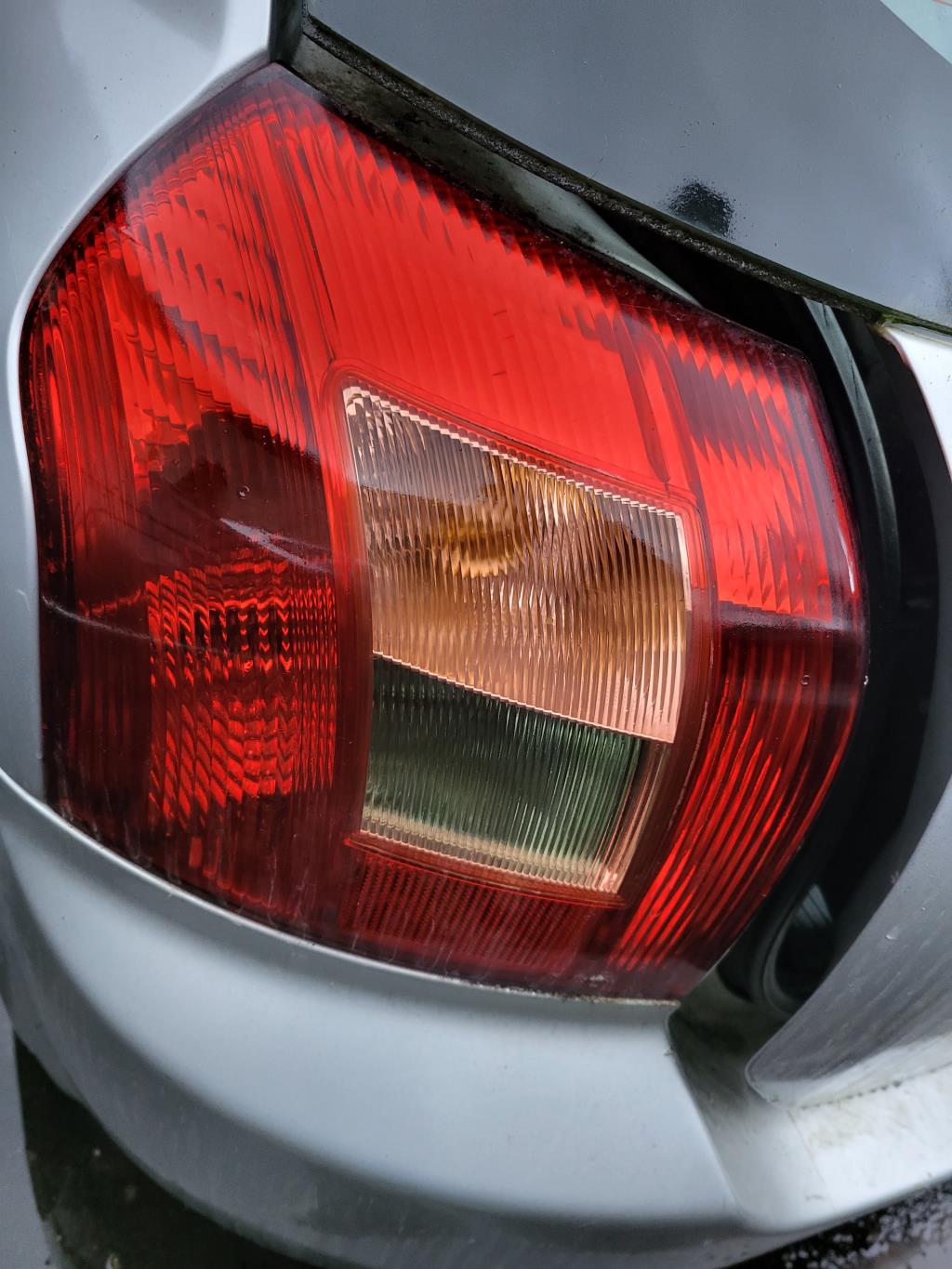 Fanale posteriore principale sinistro (luci) TOYOTA COROLLA 10 PHASE 1 Diésel - 1