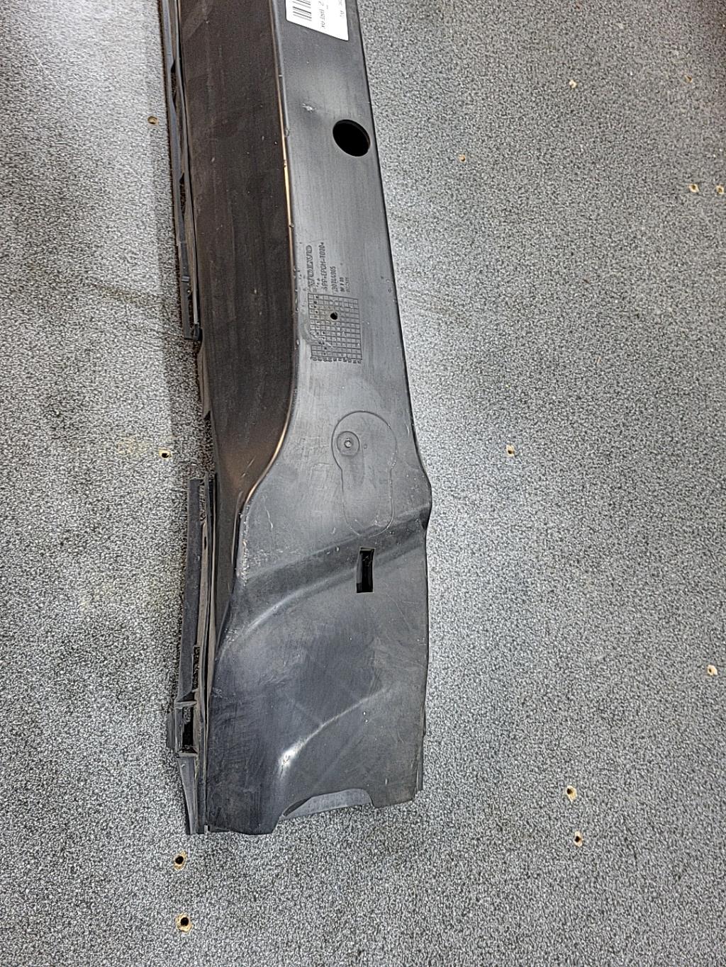 Traversa rinforzo paraurti anteriore VOLVO V 50 PHASE 2 BREAK Diésel - 1