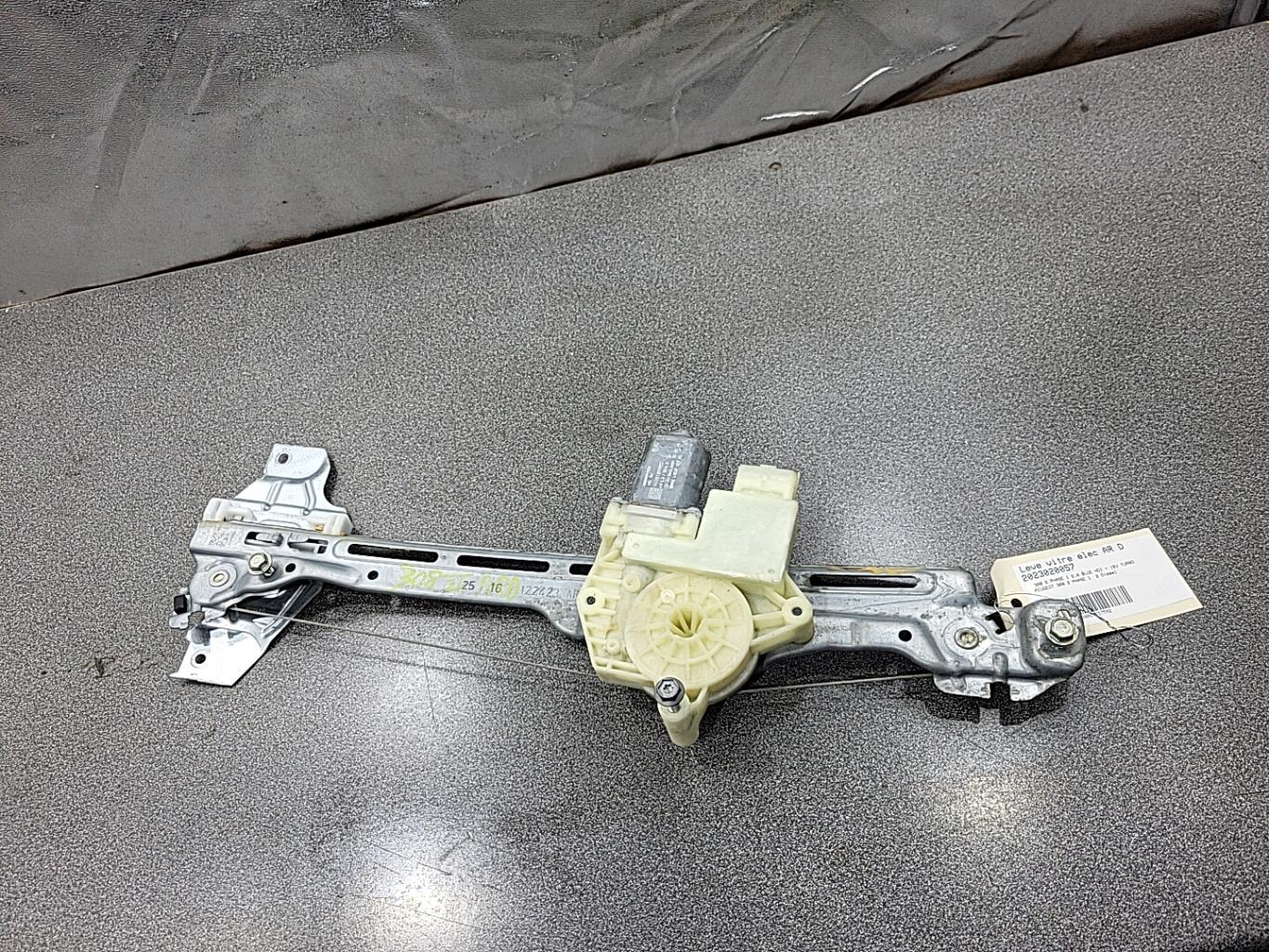 Alzacristalli elettrico posteriore destro PEUGEOT 308 2 PHASE 1 Diésel - 1