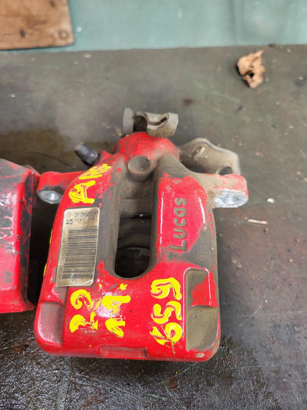 Pinza freni posteriore sinistra PEUGEOT 208 1 PHASE 2 Gasolina - 1