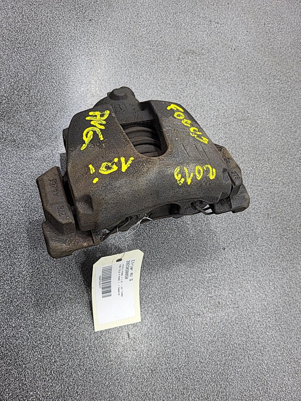 Pinza freni anteriore sinistra FORD FOCUS 3 PHASE 1 Gasolina - 1