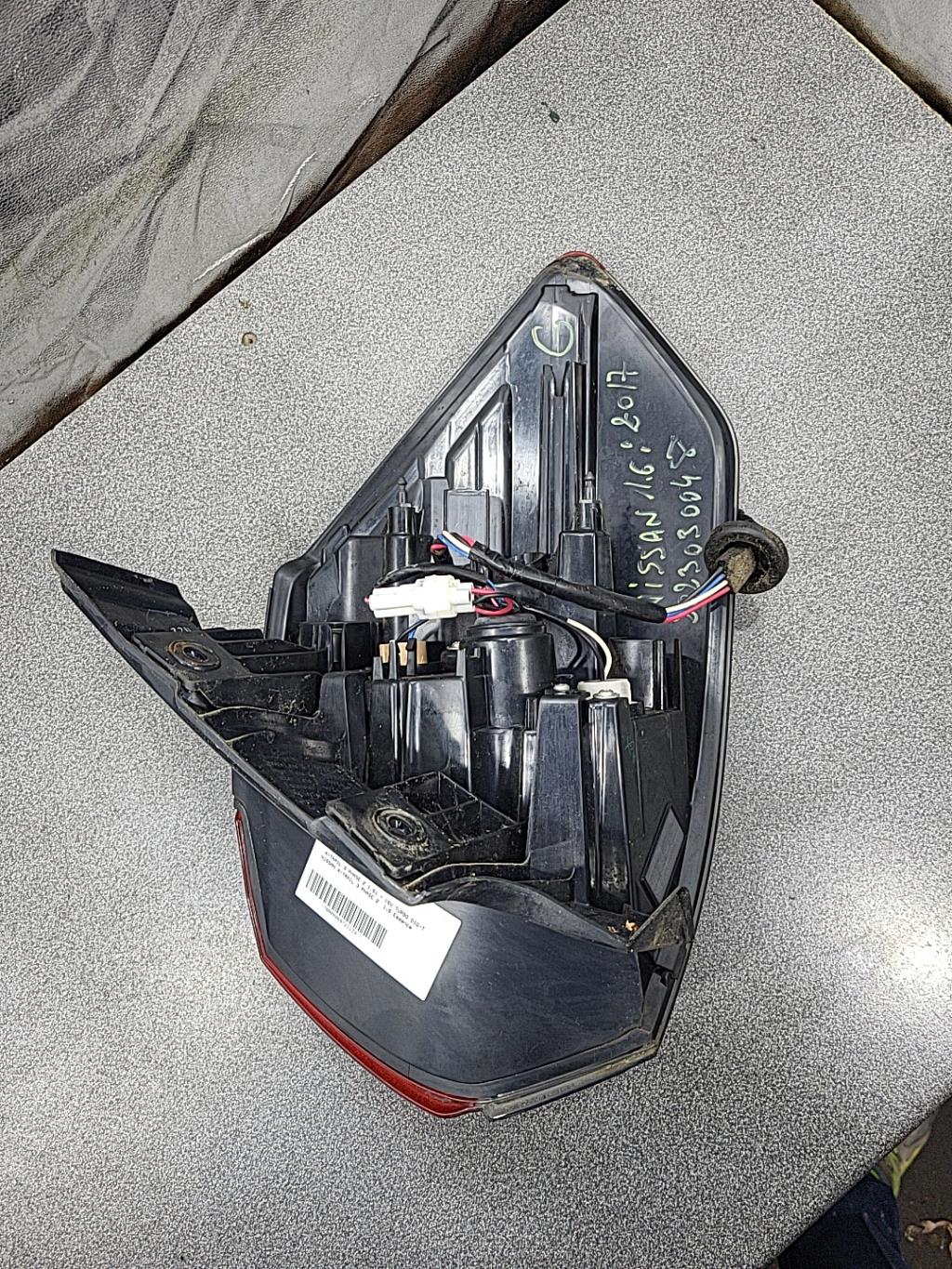 Fanale posteriore principale sinistro (luci) NISSAN X-TRAIL 3 PHASE 2 Gasolina - 1