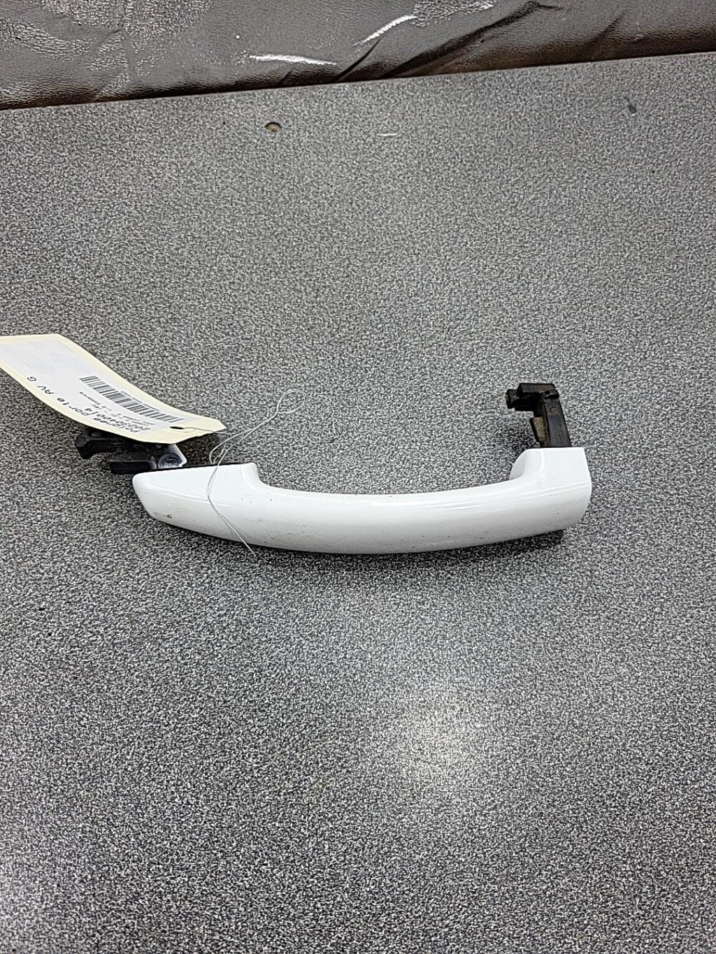 Poignee porte avant gauche OPEL CORSA E Essence - 1