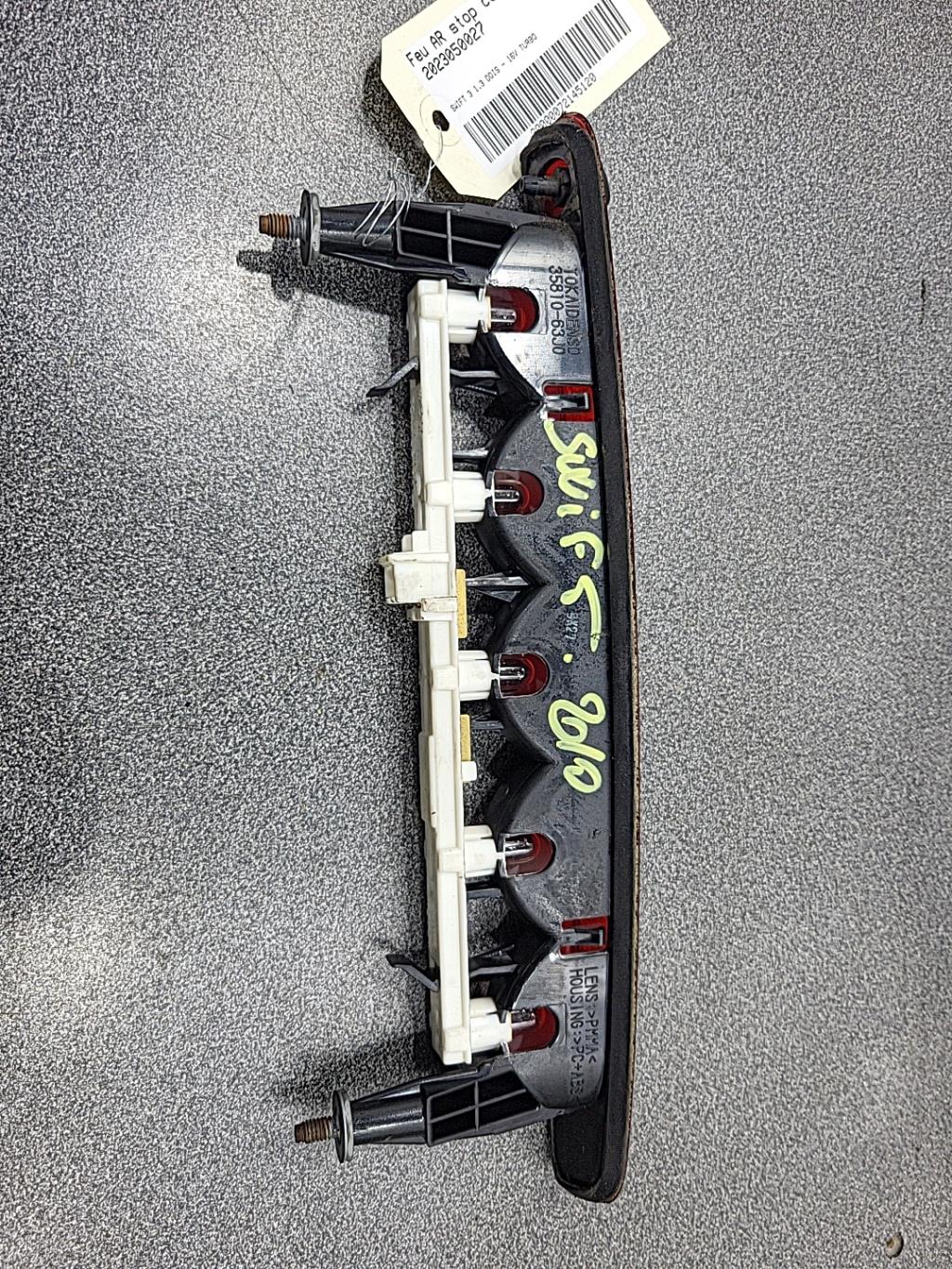 Feu arriere stop central SUZUKI SWIFT 3 Diesel - 1