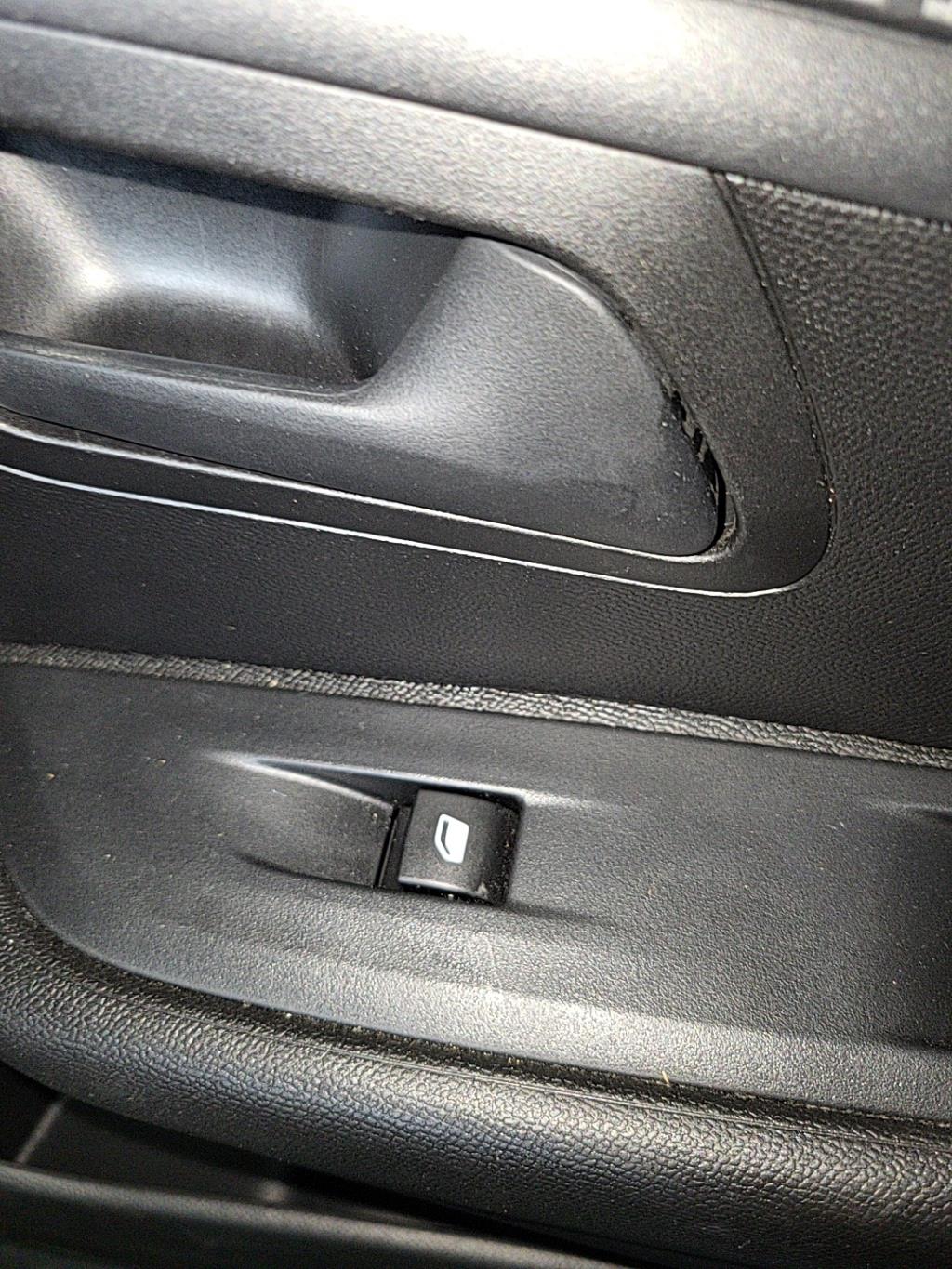 Interruttore lavacristalli anteriore destro PEUGEOT 208 2 Gasolina - 1