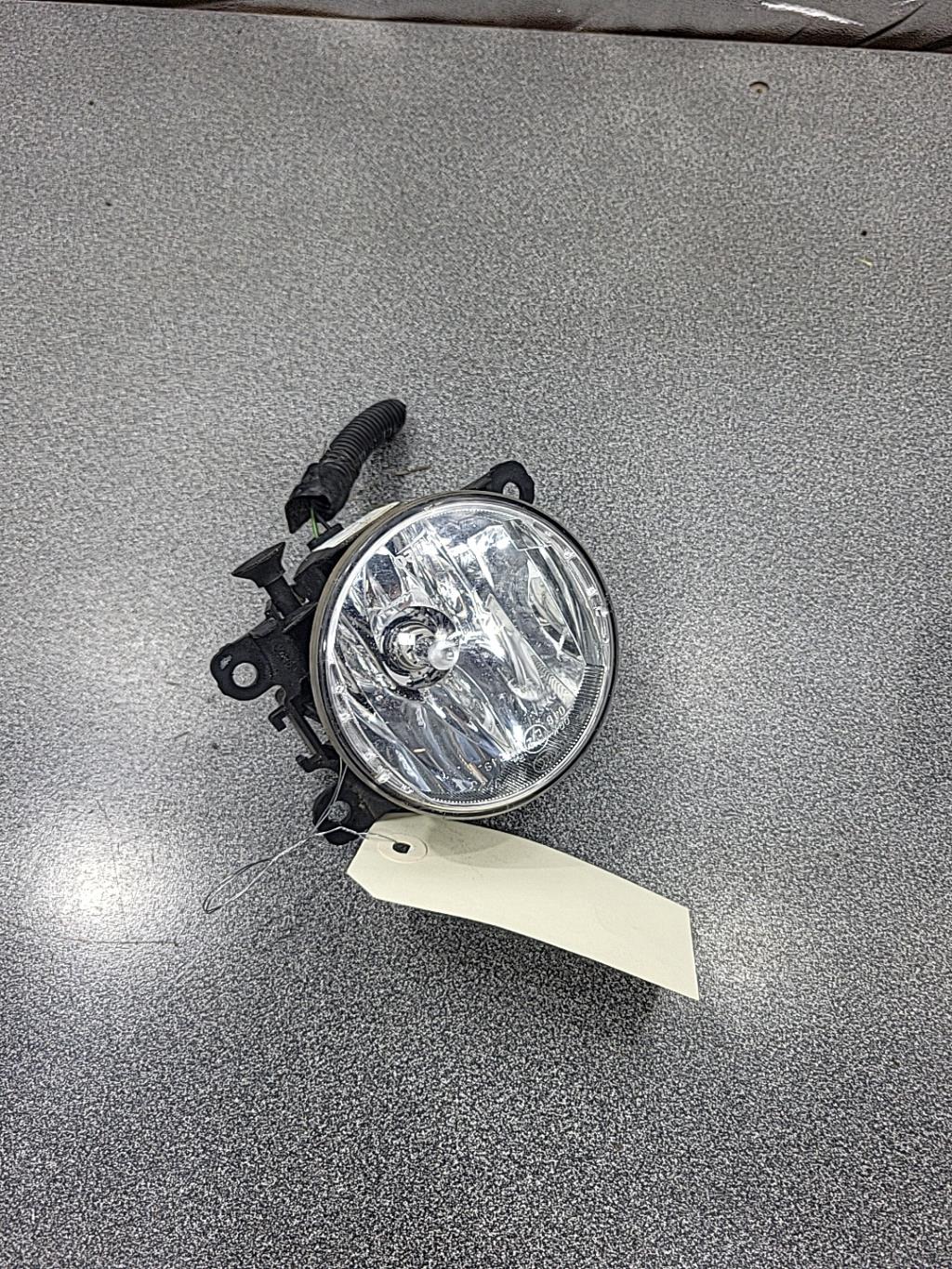 Fendinebbia destro (luci) DACIA DUSTER 2 PHASE 1 Gasolina - 1
