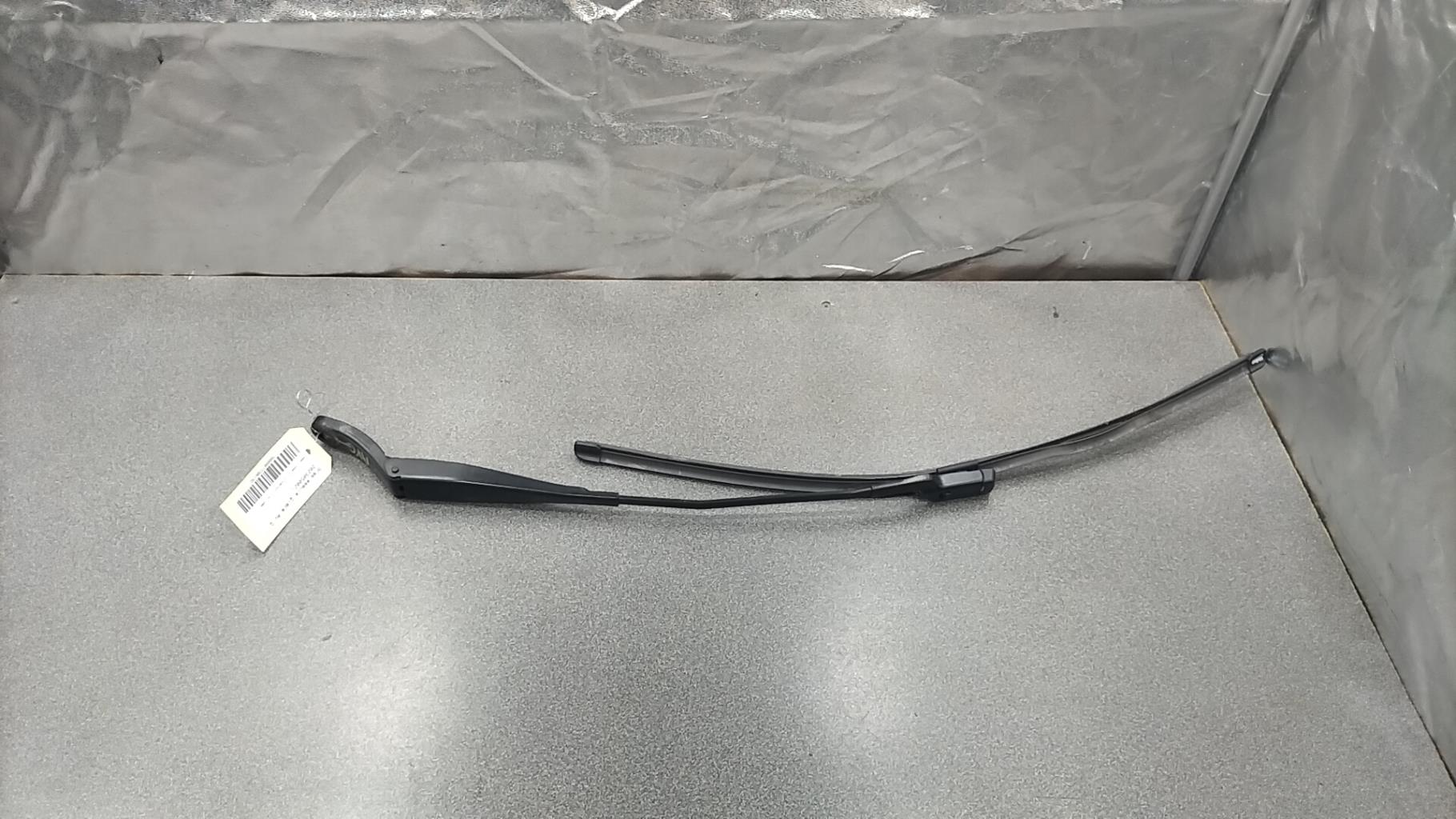 Braccio tergicristallo anteriore sinistro PEUGEOT 2008 1 PHASE 2 Gasolina - 1