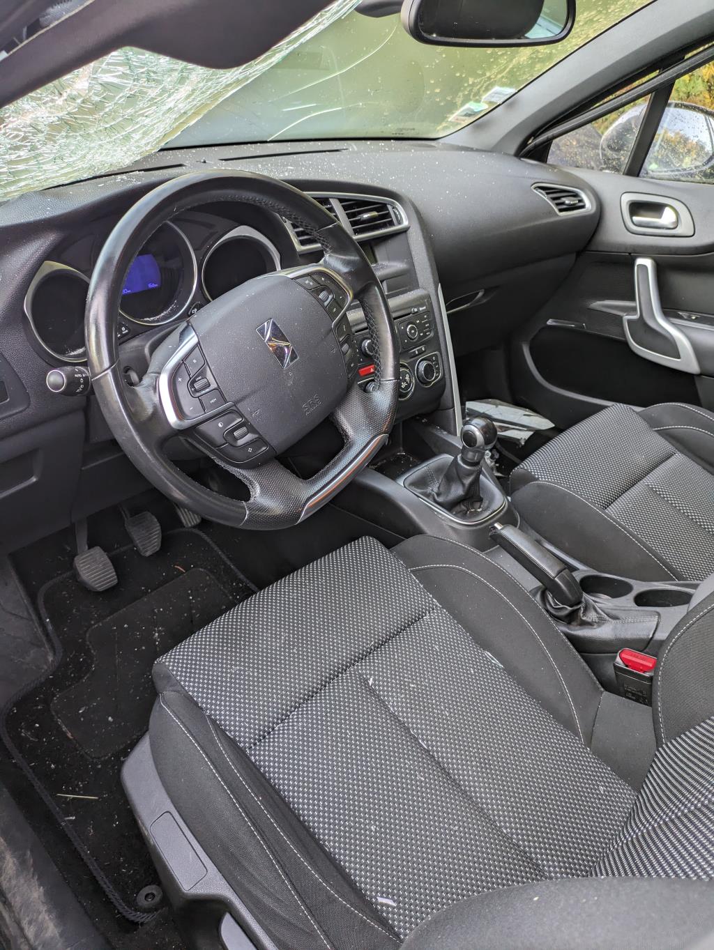 Vitre avant gauche CITROEN DS4 PHASE 1 Essence - 1
