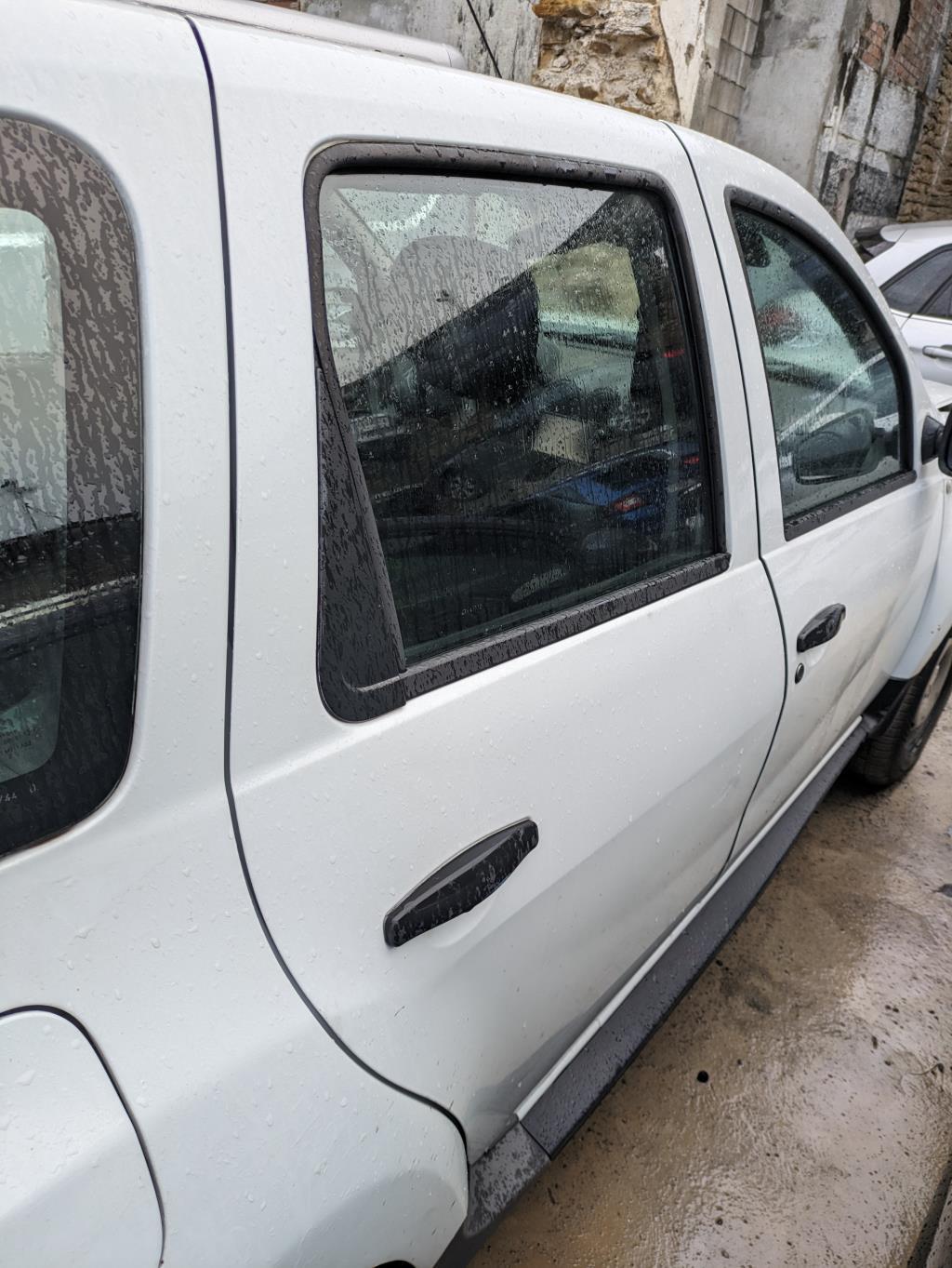 Puerta trasera derecha DACIA DUSTER 1 PHASE 1 Gasolina/Etanol - 1