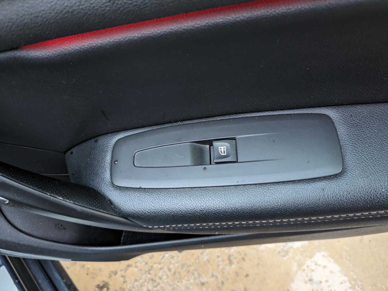 Interruttore lavacristalli anteriore destro RENAULT MEGANE 4 PHASE 1 BREAK Diésel - 1
