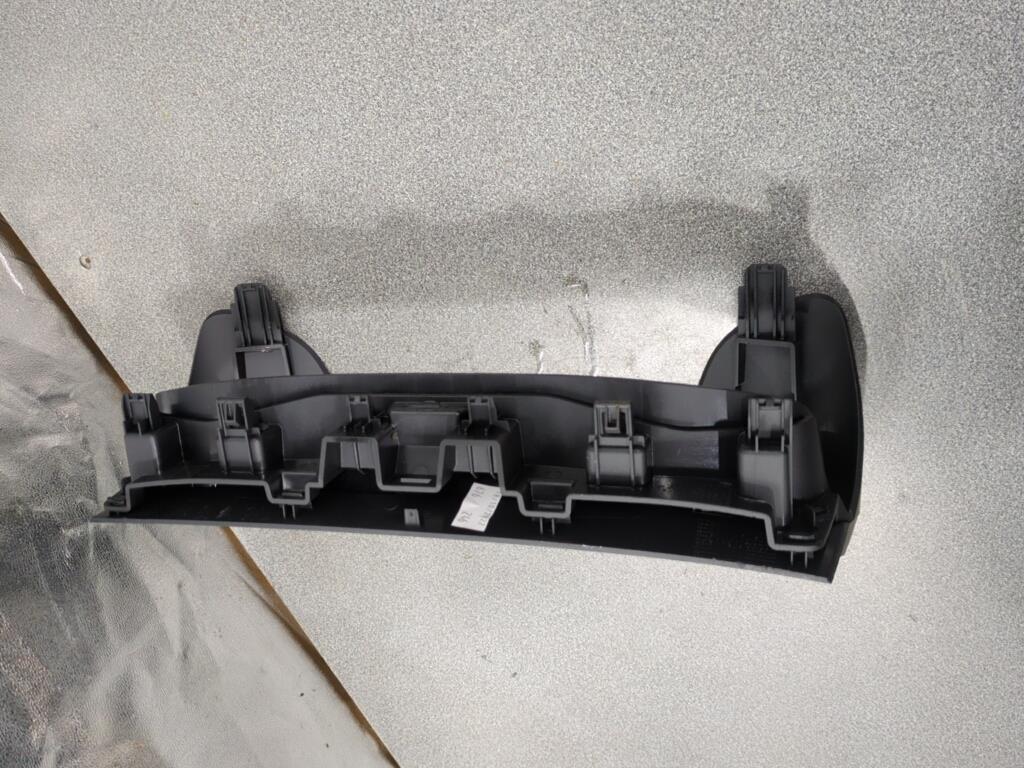 Cornice cruscotto PEUGEOT 208 2 Gasolina - 1