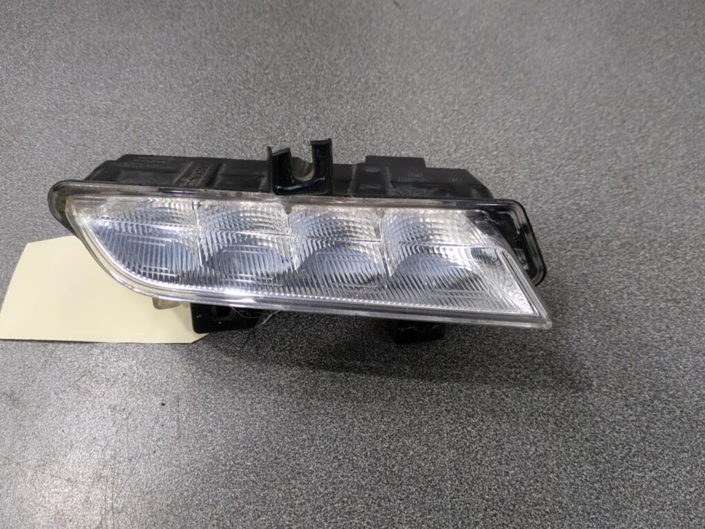 Feu diurne avant droit RENAULT CLIO 4 PHASE 1 Diesel - 1