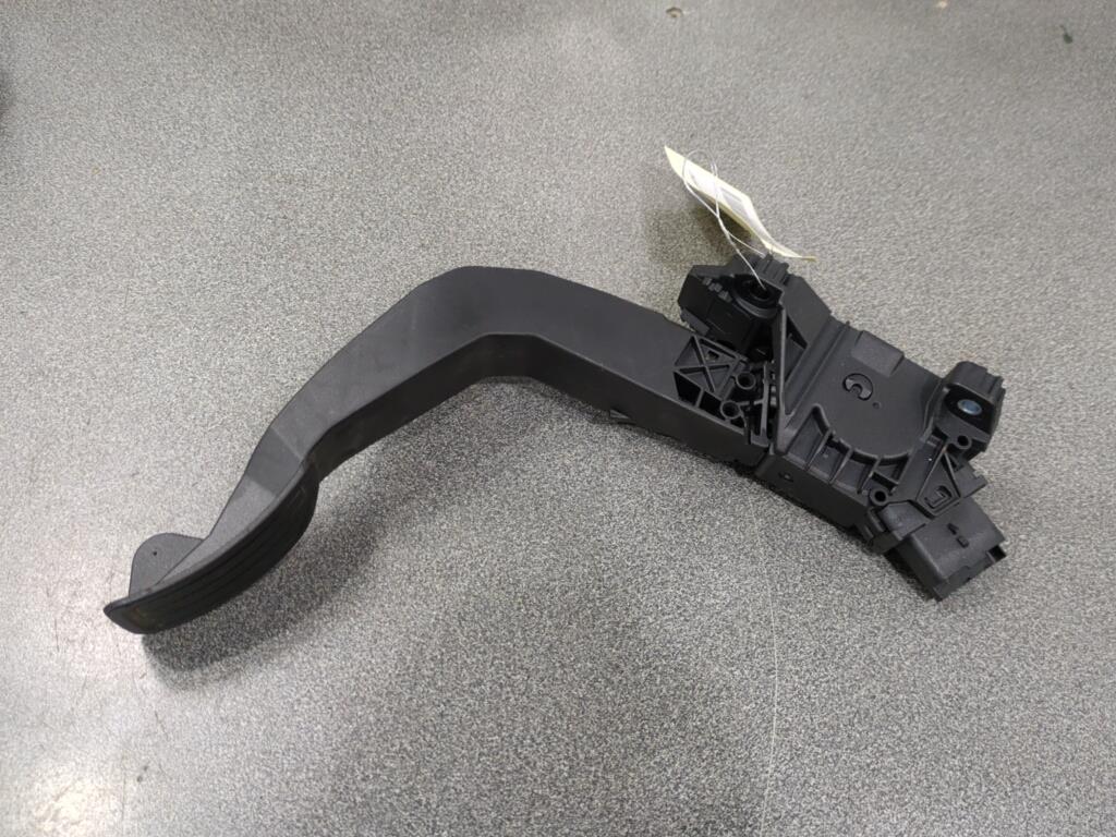 Pedale acceleratore PEUGEOT 208 2 Gasolina - 1