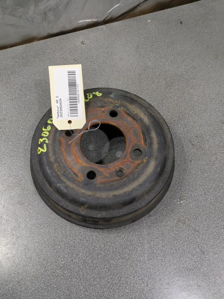 Tamburo posteriore destro PEUGEOT 208 2 Gasolina - 1