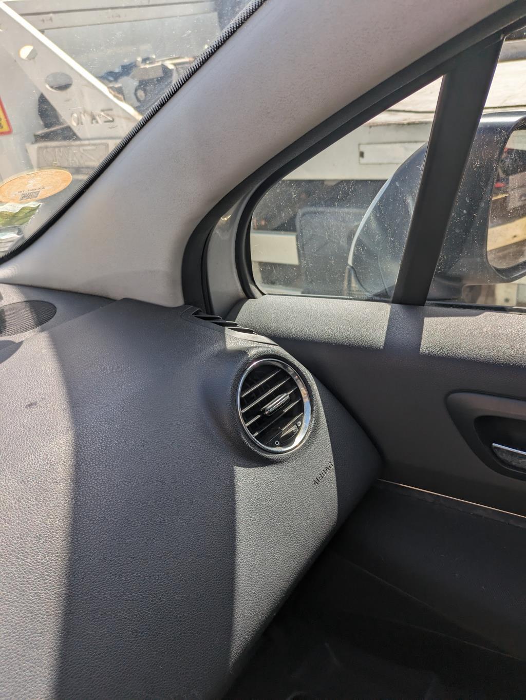 Bocchetta aerazione cruscotto anteriore destra PEUGEOT 5008 1 PHASE 1 Diésel - 1