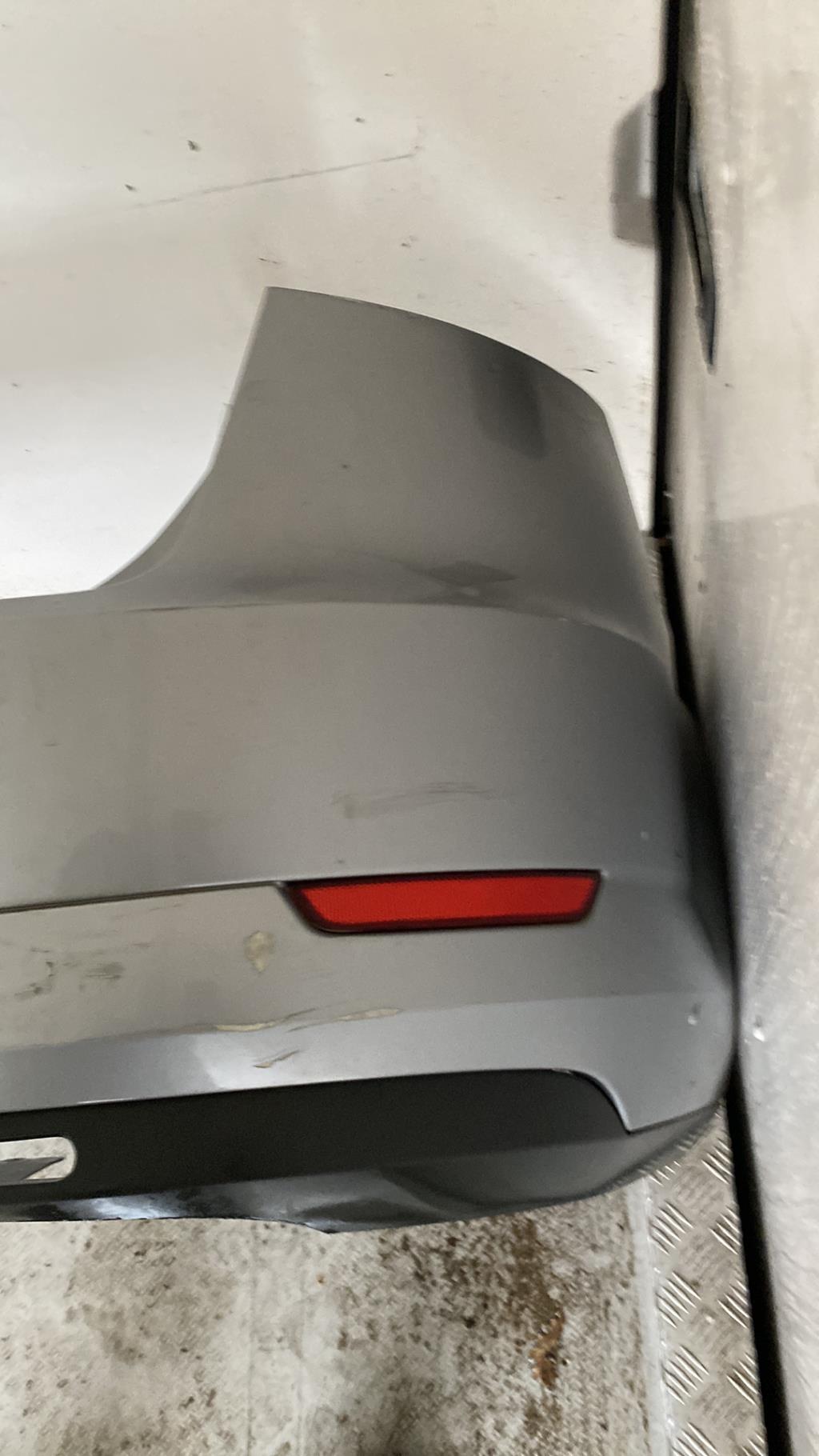Pare choc arriere FORD MONDEO 3 PHASE 1  - 1