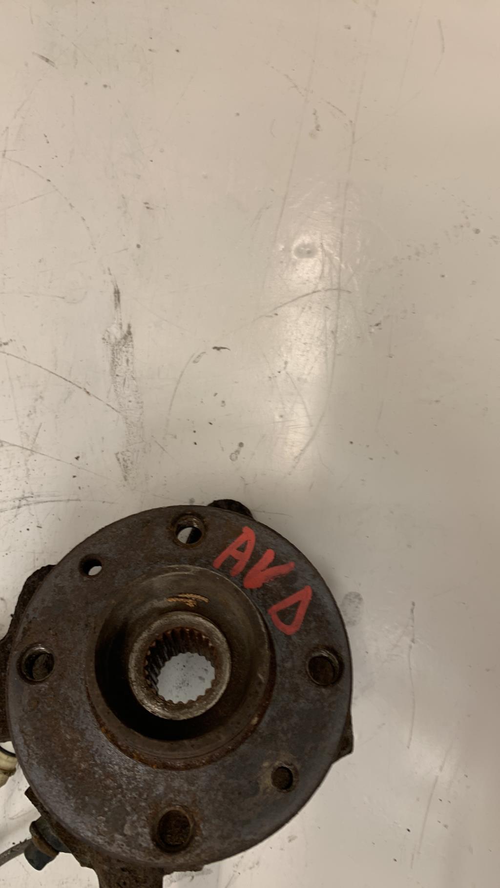 Moyeu avant droit RENAULT CLIO 2 PHASE 2 Diesel - 1