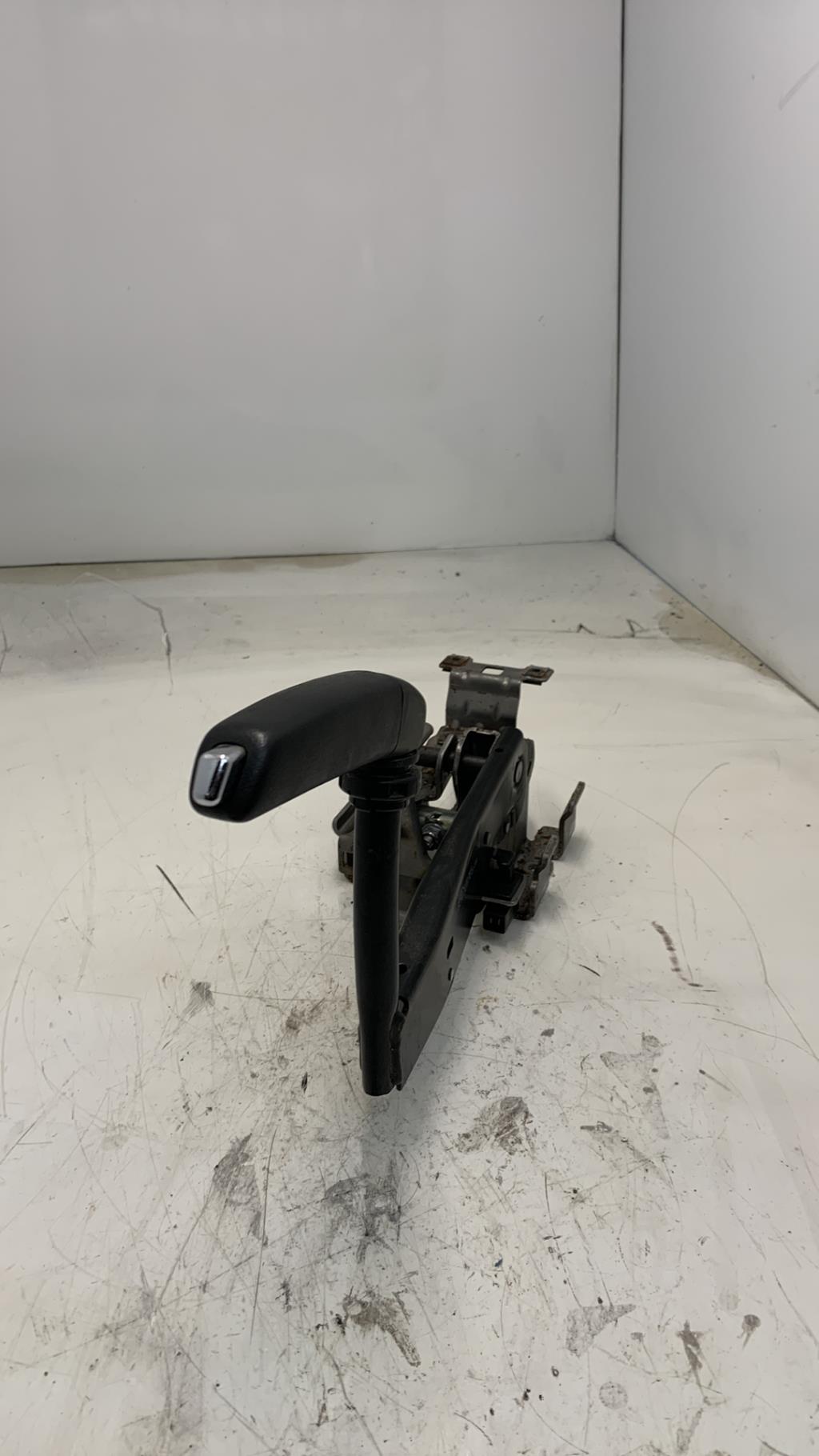 Levier frein à main CITROEN C4 2 PHASE 1 Diesel - 1