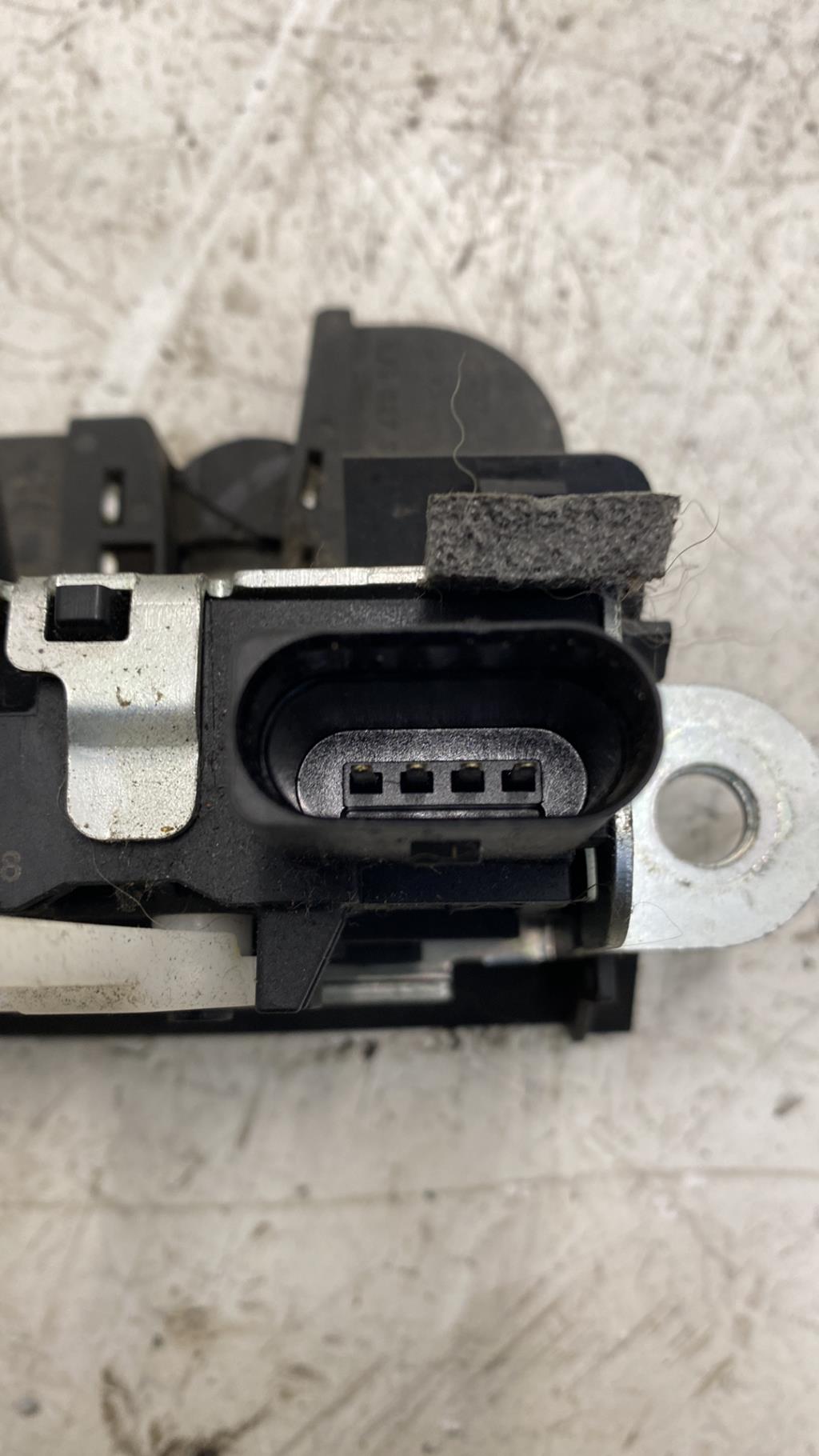 Serrure de coffre SEAT IBIZA 4 PHASE 1 Diesel - 1