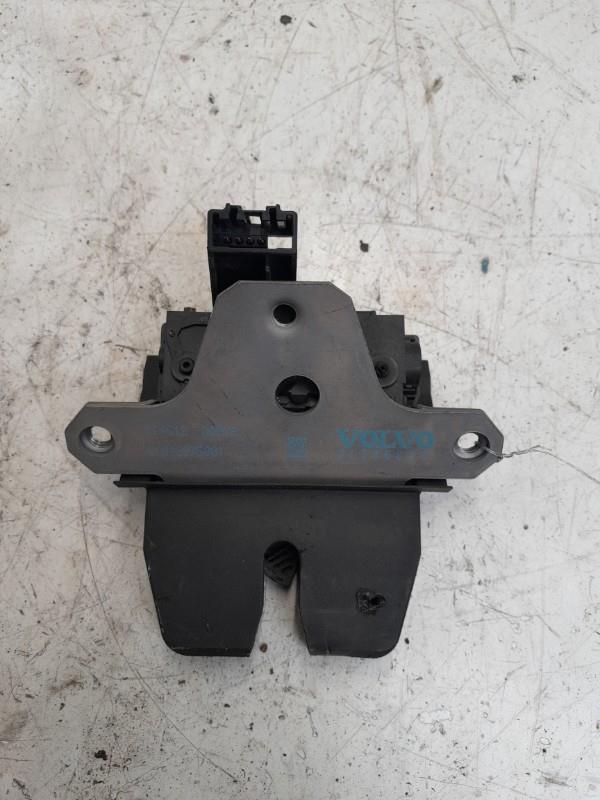 Serrure de coffre VOLVO V 40 2 PHASE 1 BREAK Diesel - 1