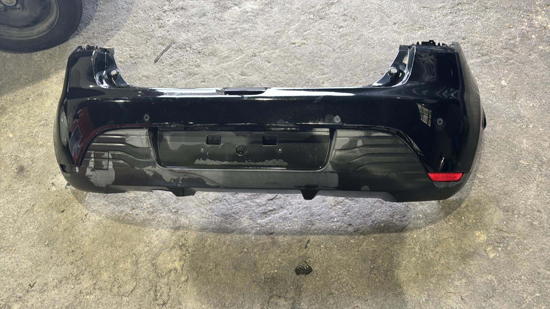 Pare choc arriere RENAULT CLIO 4 PHASE 1 Diesel - 1