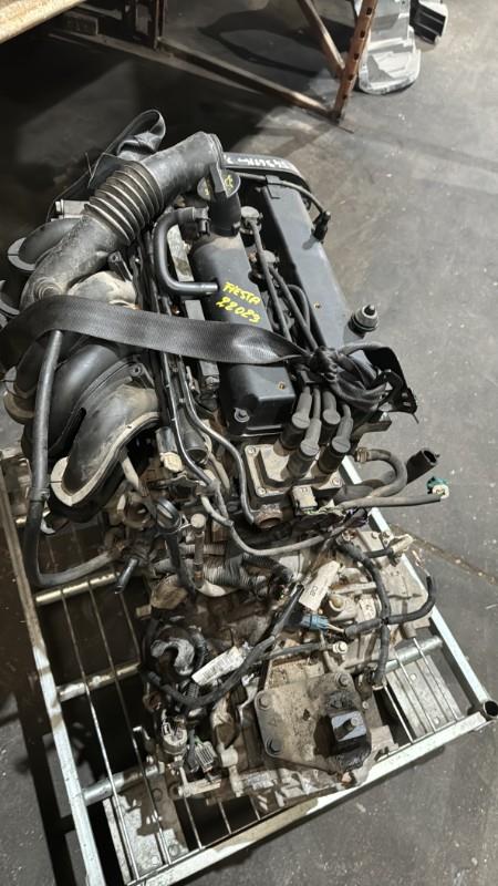 Moteur FORD FIESTA 5 PHASE 1 Essence - 1