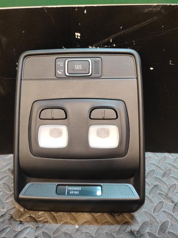 Eclairage de plafonnier RENAULT CLIO 5 Diesel/Hybride - 1
