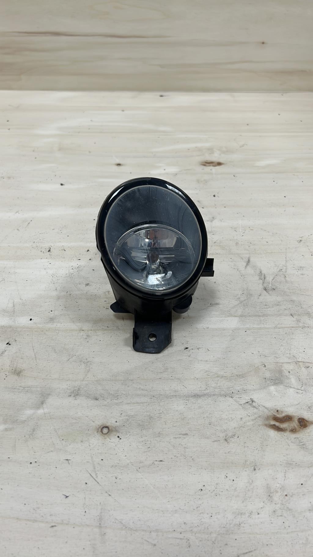 Anti brouillard droit (feux) RENAULT CLIO 3 PHASE 2 Essence - 1