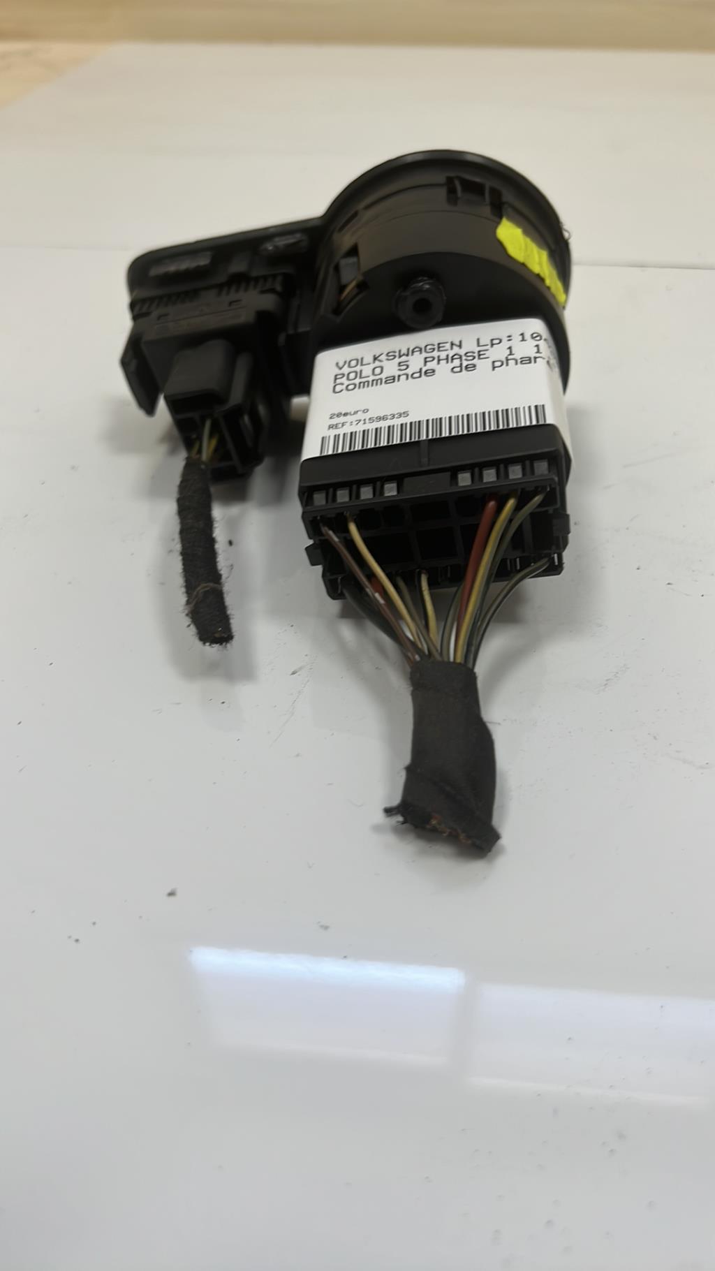 Commande de phare VOLKSWAGEN POLO 5 PHASE 1 Essence - 1