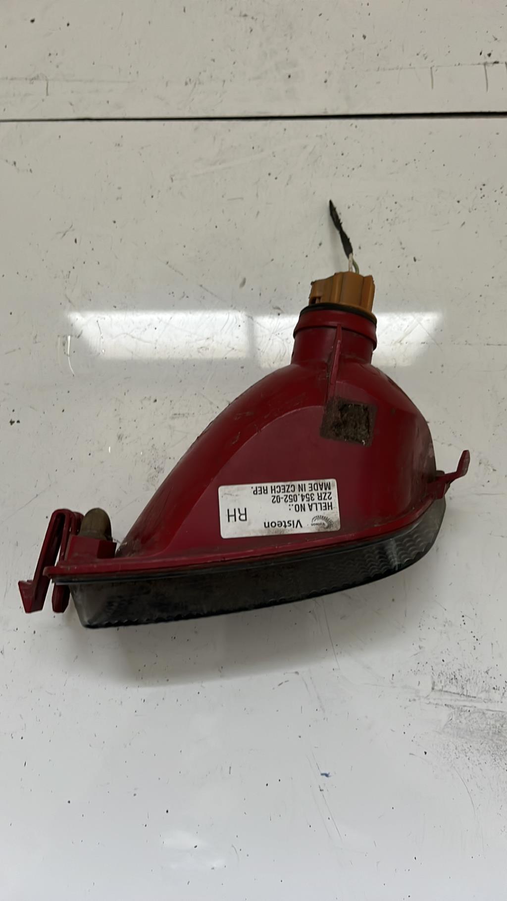 Feu arriere secondaire droit (feux) CITROEN C4 1 PHASE 1 Essence - 1