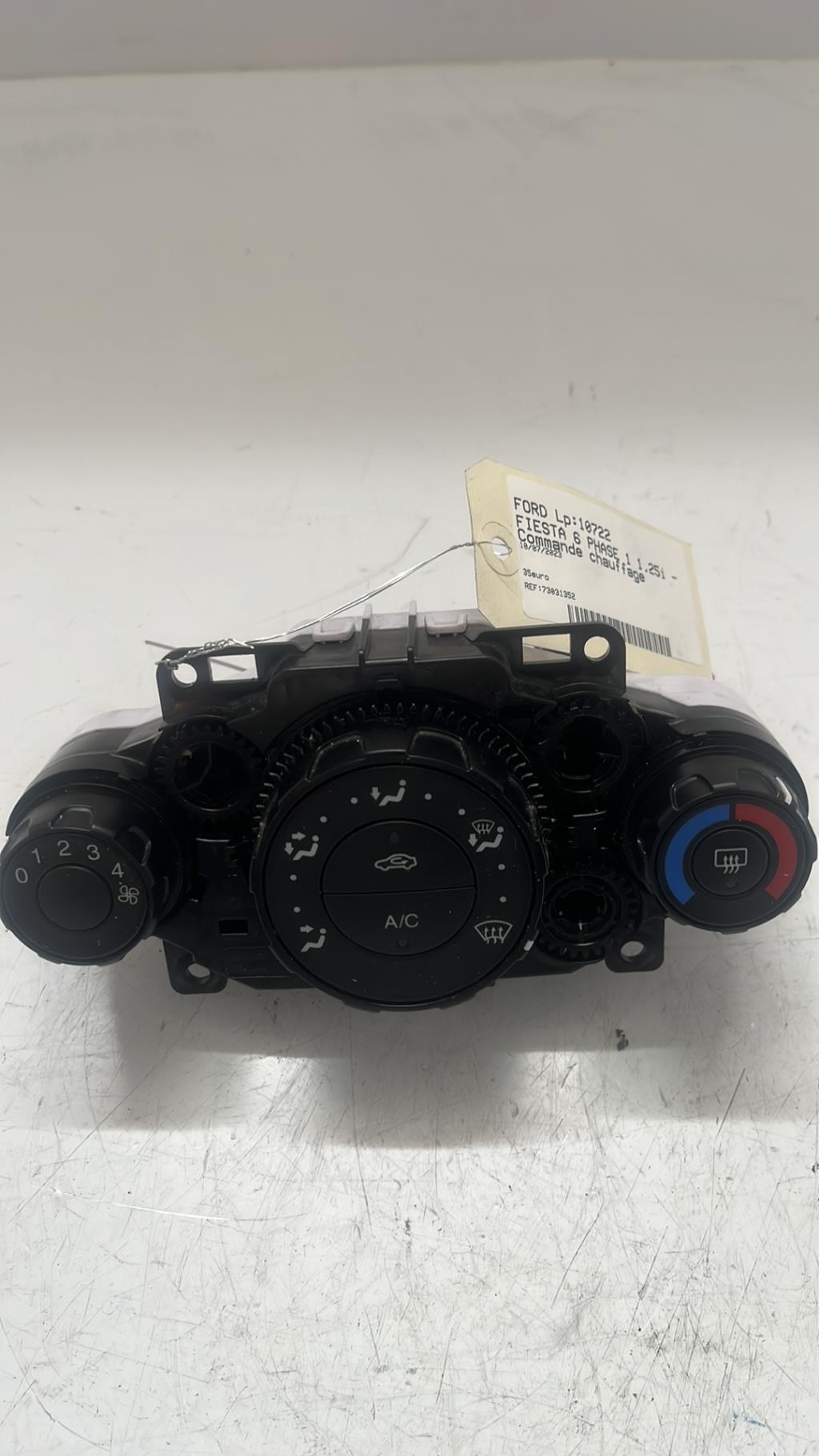 Commande chauffage FORD FIESTA 6 PHASE 1 Essence - 1