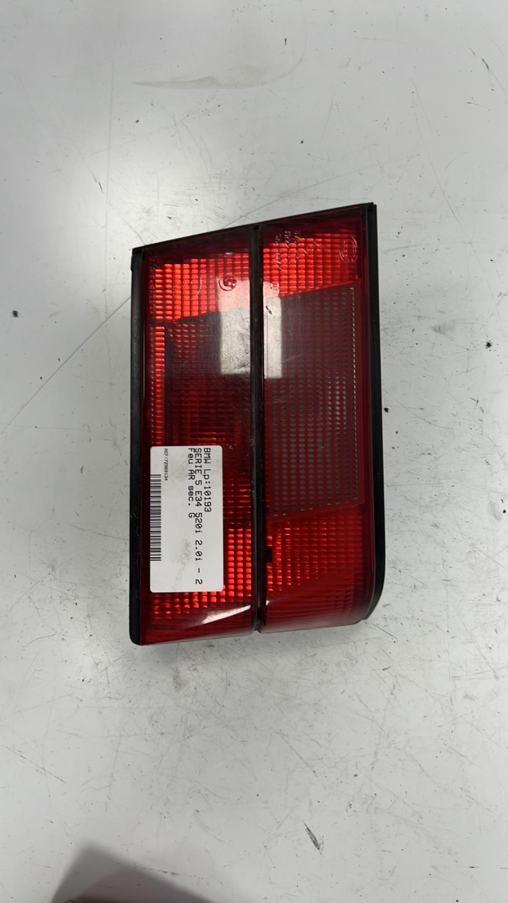 Feu arriere secondaire gauche (feux) BMW SERIE 5 E34 Essence - 1