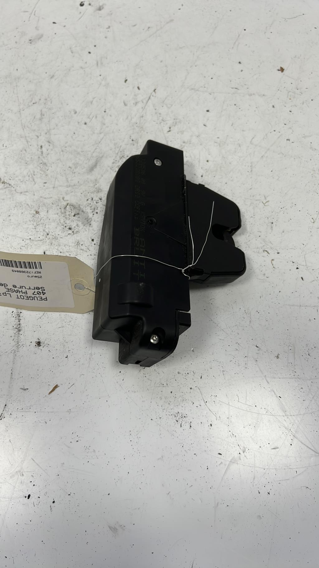 Serrure de coffre PEUGEOT 407 PHASE 1 Diesel - 1