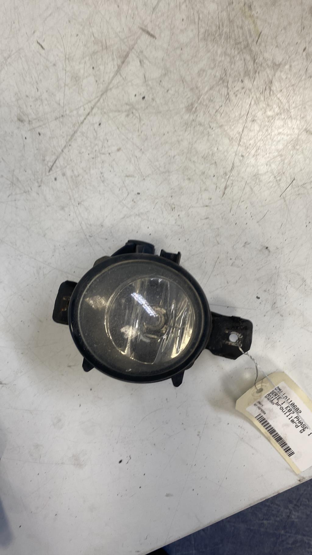 Anti brouillard gauche (feux) BMW SERIE 1 E87 PHASE 1 Diesel - 1