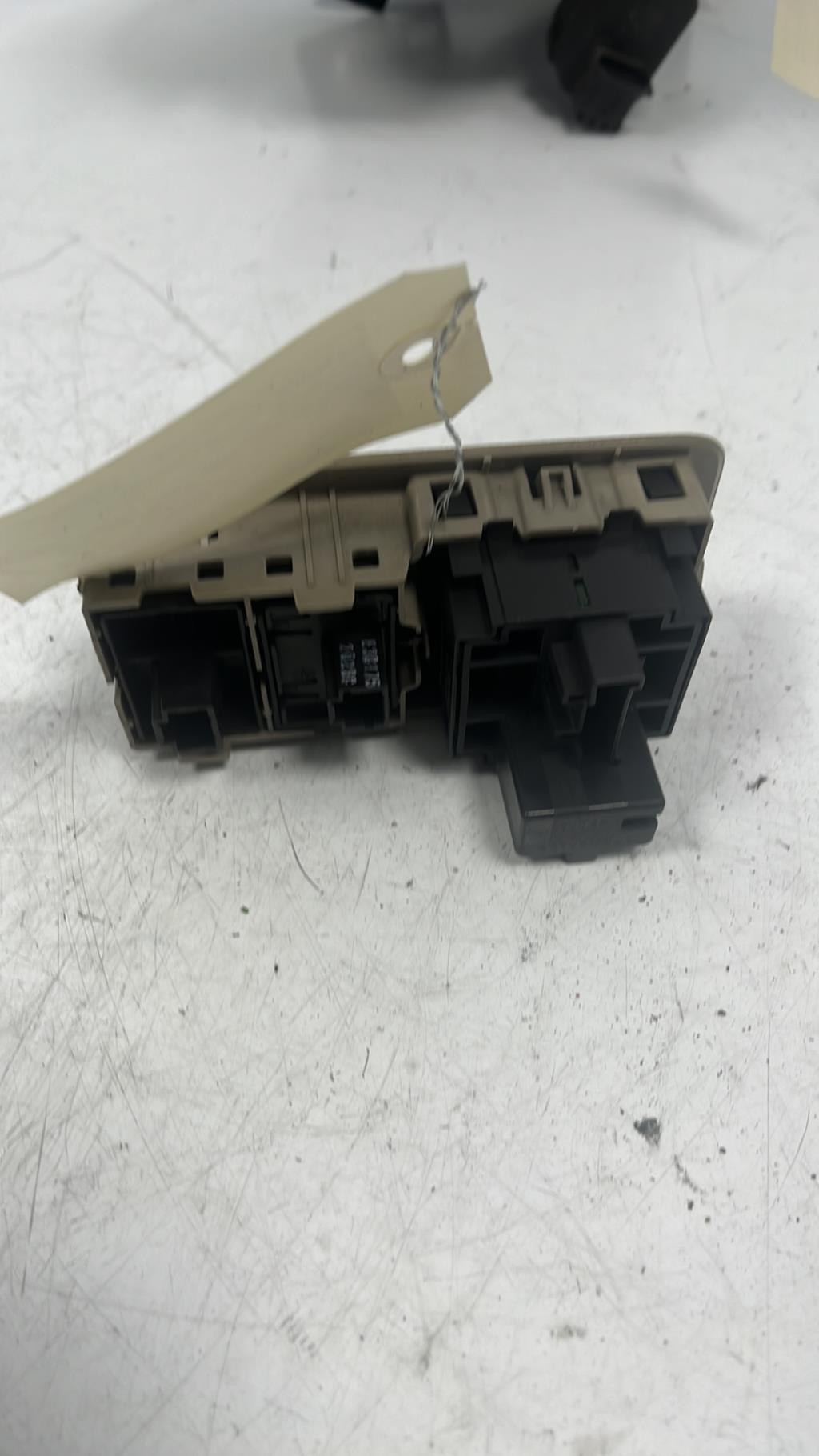 Commande de reglage hauteur de phare RENAULT MEGANE  - 1
