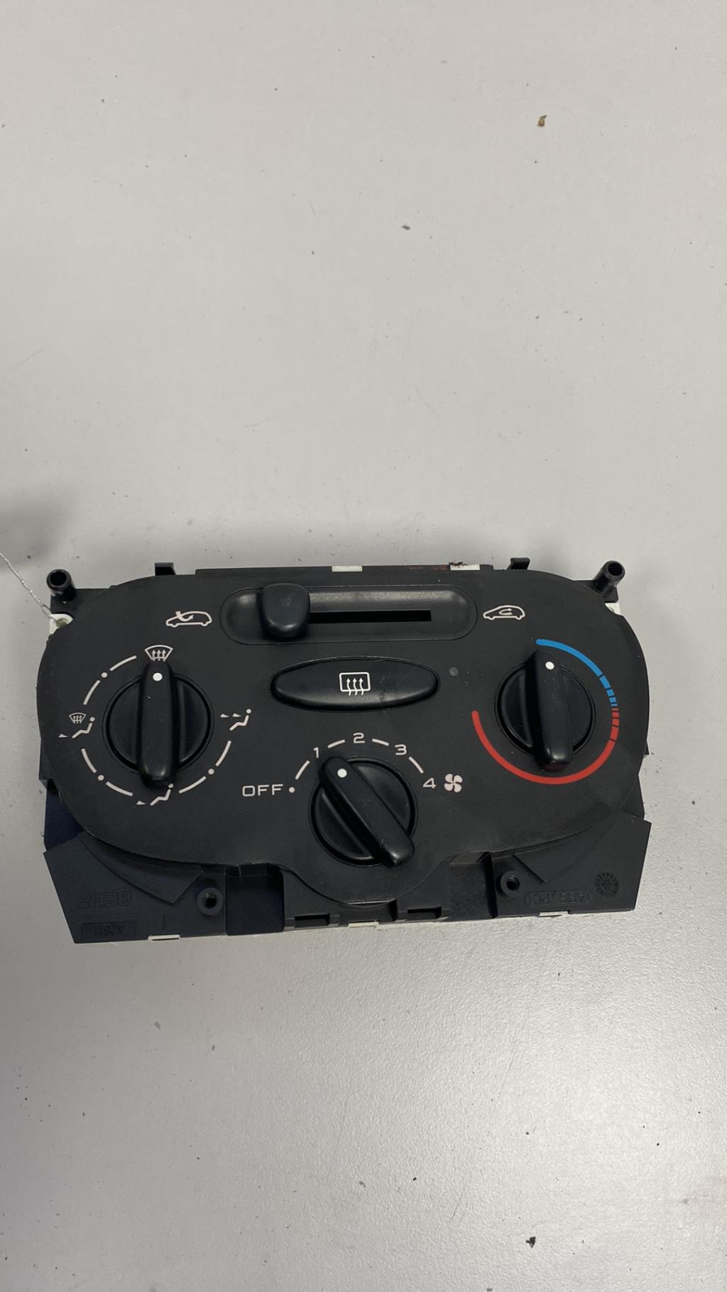 Commande chauffage PEUGEOT 206 PHASE 2 Essence - 1